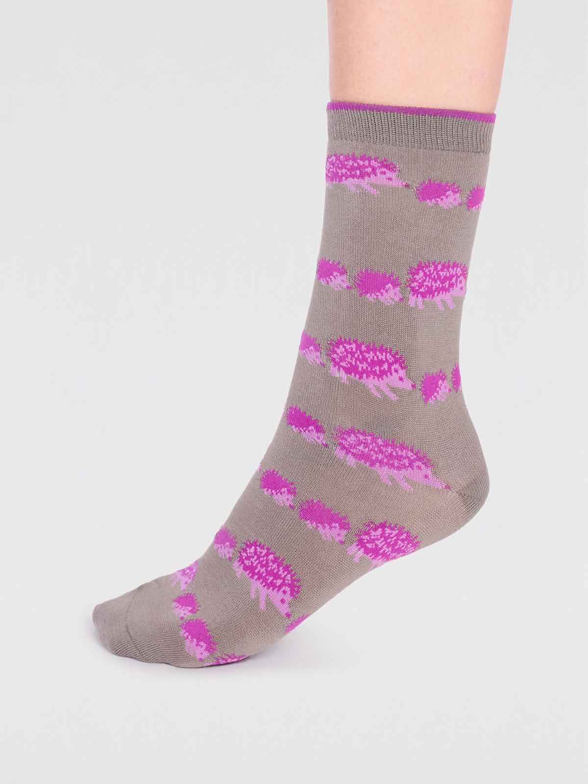 Hadley Bamboo Hedgehog Socks  - Olive Green - Flockneti
